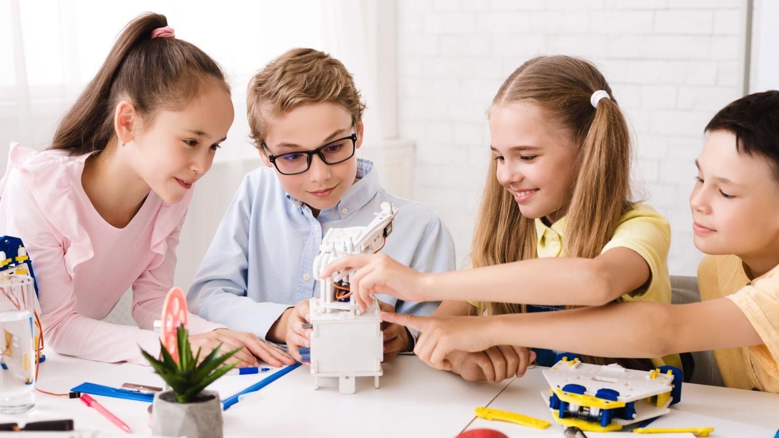 Kids interactive STEM learning